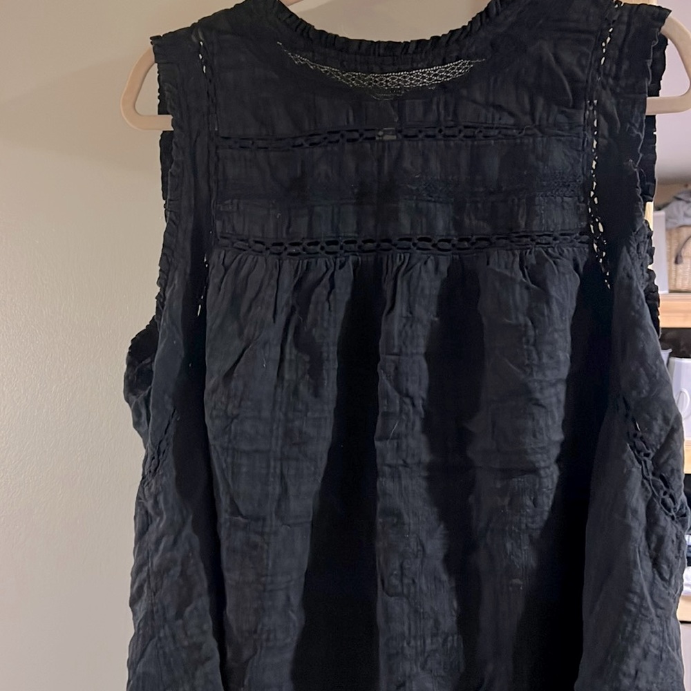 Like New Torrid High Neck Tank, Black, Size 2, Button Back